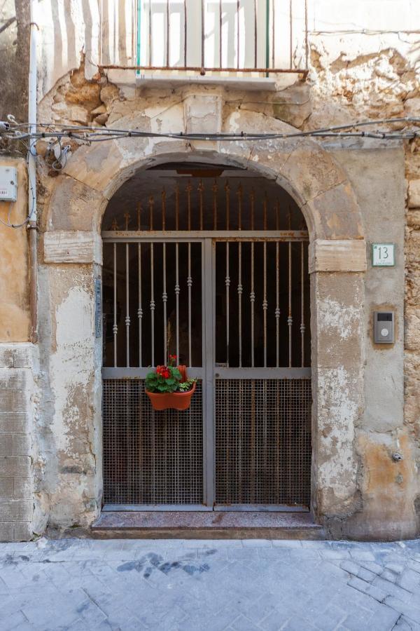 Ortigia San Pietro Apartment سيراكوزا المظهر الخارجي الصورة